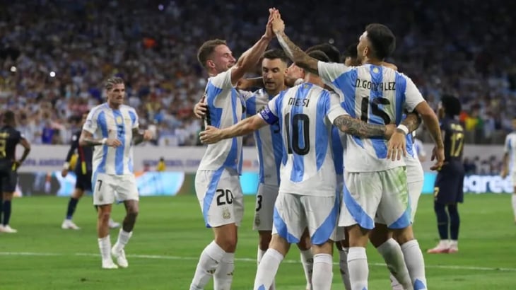 Avanza Argentina pese a fallo de Messi; Martínez ataja dos penales
