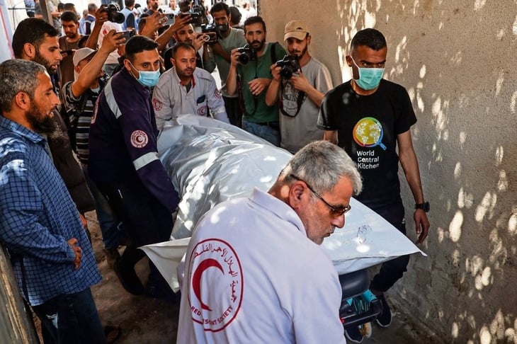 Recuperan cadáveres tras la retirada de tropas israelíes de 2 barrios de Gaza