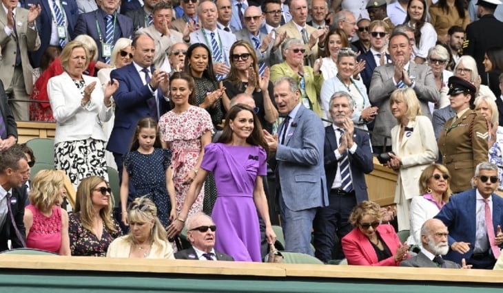 ¡Toda la cancha central de Wimbledon de pie! Así recibieron a Kate Middleton en su reaparición pública tras el cáncer