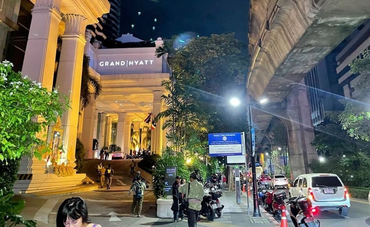 Encuentran al menos 6 muertos en un hotel de Bangkok, Tailandia