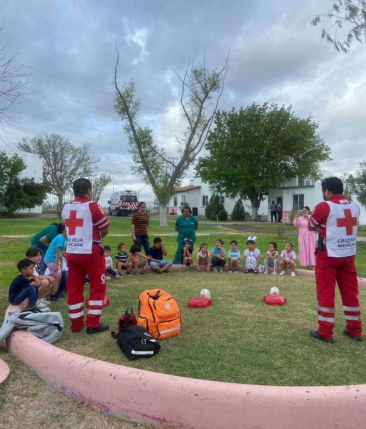 Bomberos preparan cursos de primeros auxilios para menores