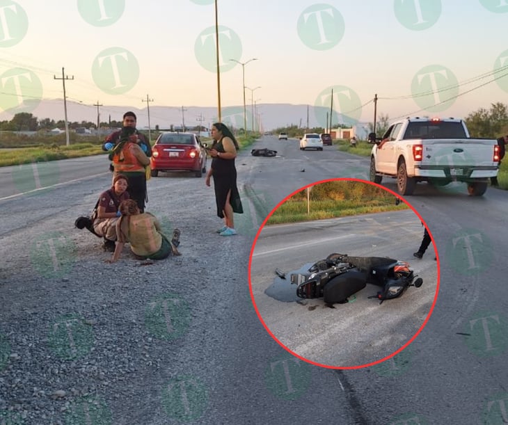 Cafre embiste a dos mujeres en moto en carretera federal 30