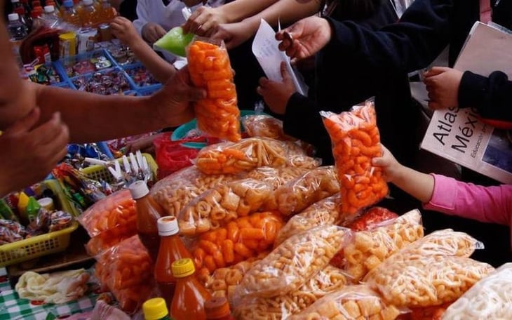 Coahuila en alarmante aumento en venta de comida chatarra en escuelas