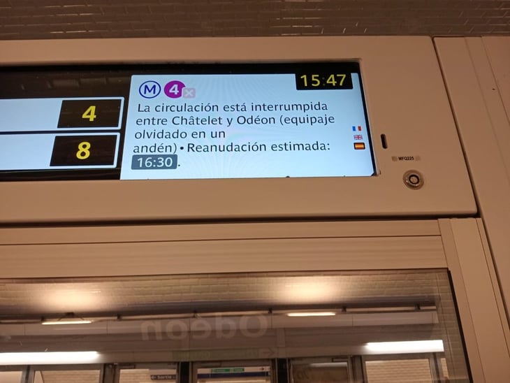 ¡Alerta en París! Detienen servicio del metro en Juegos Olímpicos por maletas sospechosas y desalojan a la gente