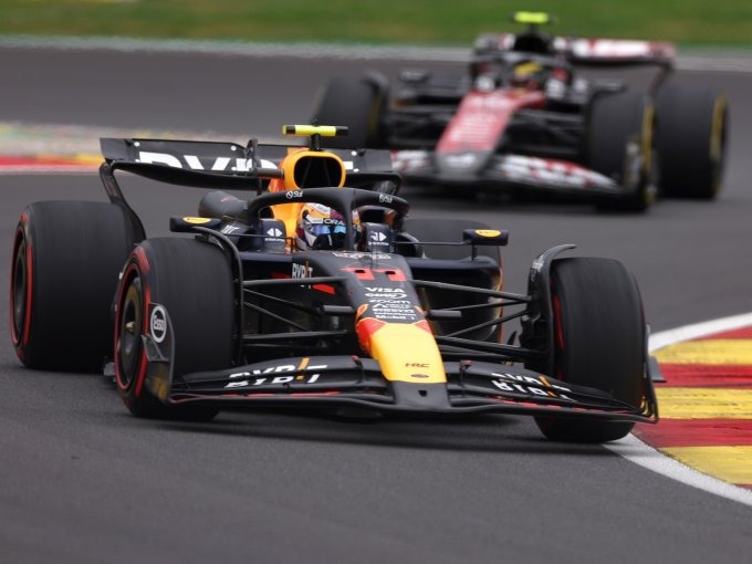 Checo Pérez, noveno en la segunda práctica para el GP de Bélgica