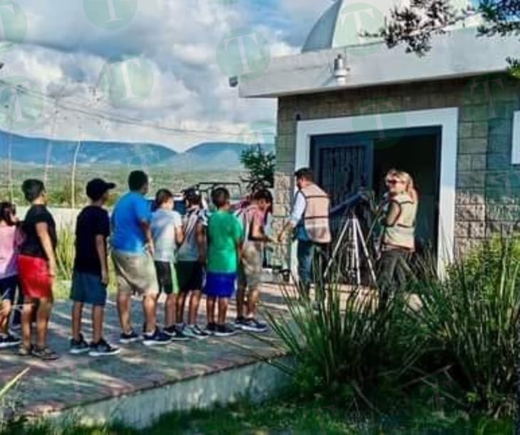 Ecoparque recibe visitas educativas y apoyo del Club de Astronomía