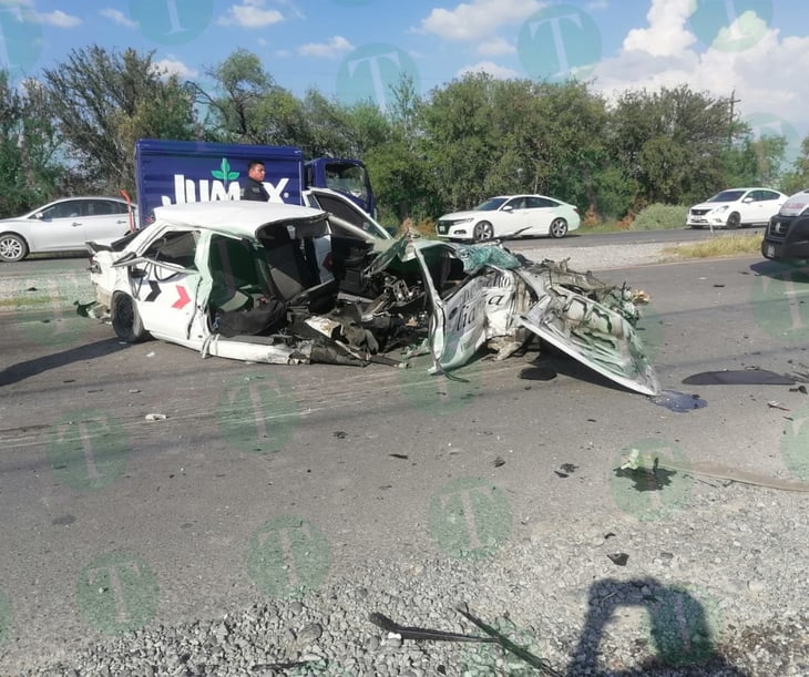 Taxista y pasajera quedan gravemente lesionados tras choque en la carretera 30