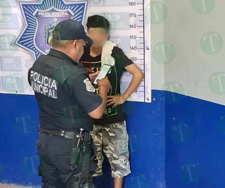 Adolescente fue detenido en Colinas de Santiago de Monclova por sospechoso