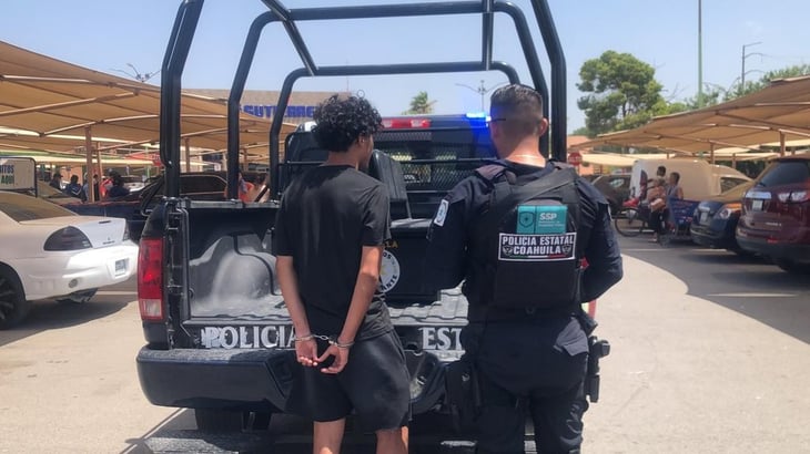 Hermanos se agarran a golpes en supermercado