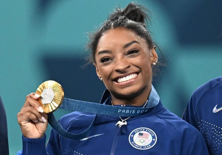 La razón científica por la que Simone Biles y las gimnastas suelen ser de baja estatura