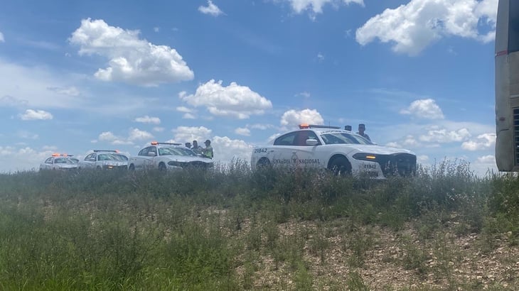 Jóvenes del Pentatlón de Monclova llevan más de 10 horas varados en carretera