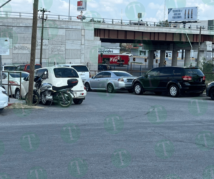 Municipio notificará por última vez a vendedores de autos en vía pública