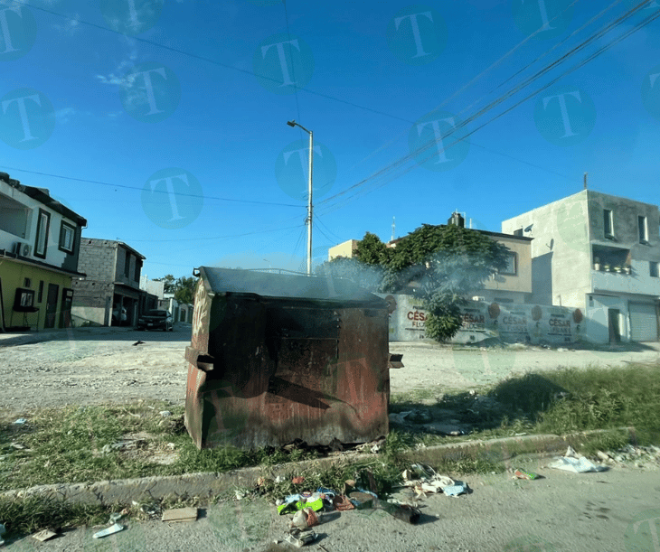 Monclovenses prenden fuego a contenedores de basura