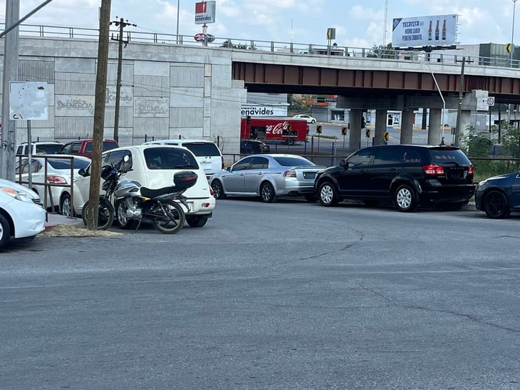 Municipio notificará por última vez a vendedores de autos en vía pública