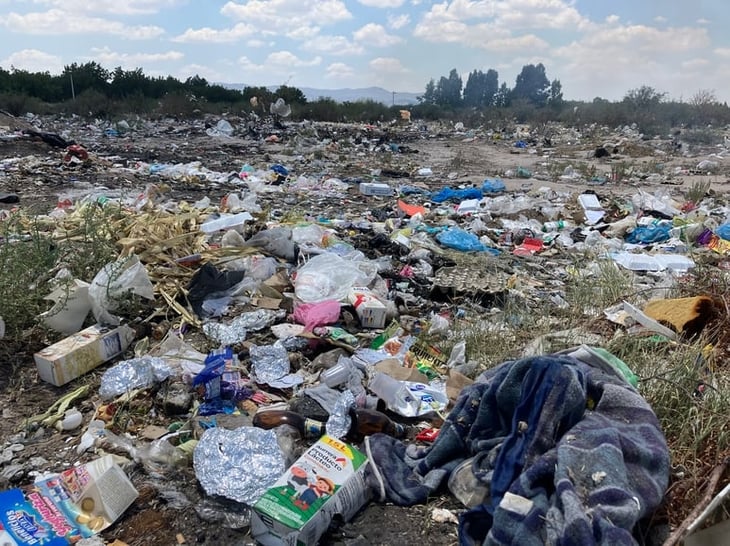 Solo una vez a la semana pasa camión recolector de basura: pobladores de ejido Rosita en San Pedro