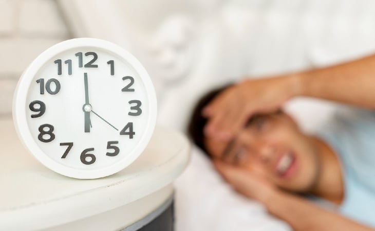 Lo que le pasa a tu cerebro si duermes después de la 1:00 de la mañana