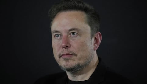 Expresidente de Twitter demanda a Elon Musk por 20 mdd