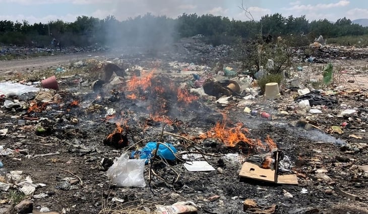 Bomberos de San Pedro reciben de 7 a 10 llamadas semanales por incendios en baldíos por quema de basura