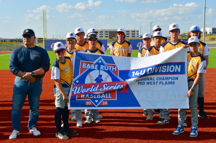 Juegos de béisbol transcurren sin incidentes en Eagle Pass