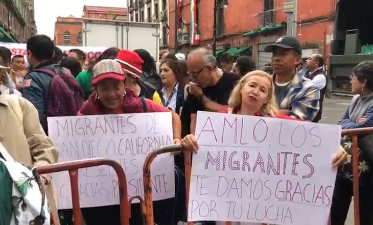 Migrantes vienen desde EU para despedirse de AMLO