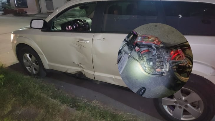 Joven motociclista ignora señal de alto y choca contra camioneta 