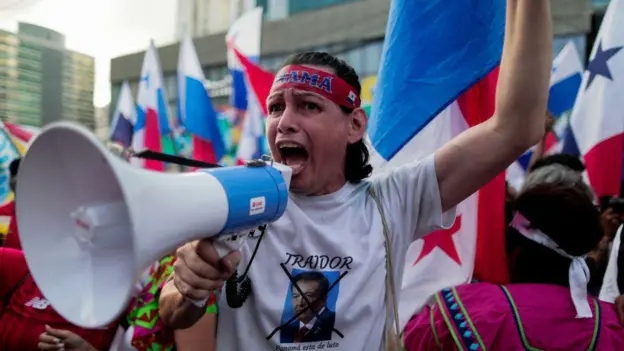 Por qué la enorme mina de cobre de Panamá clausurada tras masivas protestas sigue siendo un 'asunto urgente' por resolver