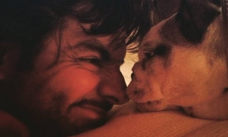 Eugenio Derbez comparte el rincón de Fiona, su perrita que murió hace un año