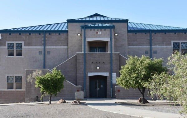 Cancelan clases en escuela de El Paso, Texas por supuesto tiroteo