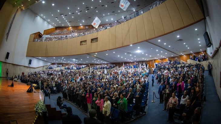 CONCANACO reúne a líderes de sectores y firman Diálogo Nacional por la Paz