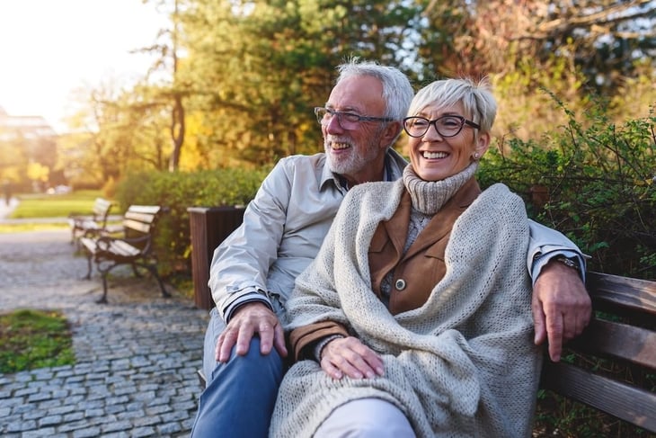 El matrimonio mejora la salud de los hombres mayores, pero no de las mujeres