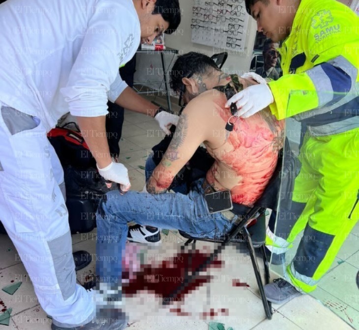 Motociclista choca a gran velocidad contra una óptica en la Cañada Sur