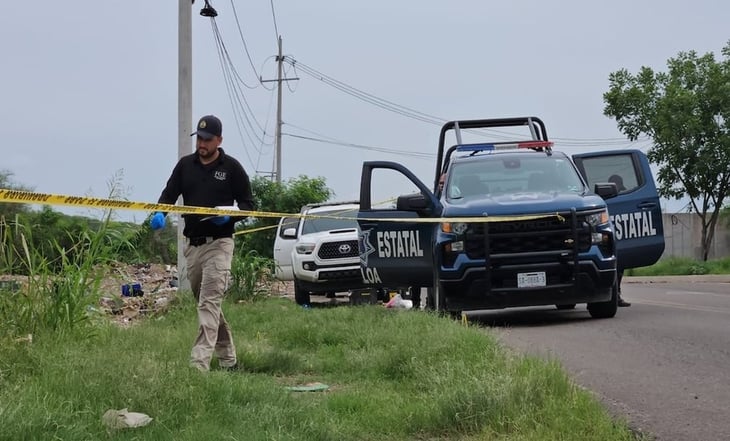 Policías persiguen y balean a ocupantes de una camioneta en Sinaloa