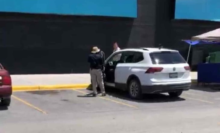 Matan a hombre en estacionamiento de centro comercial en Reynosa