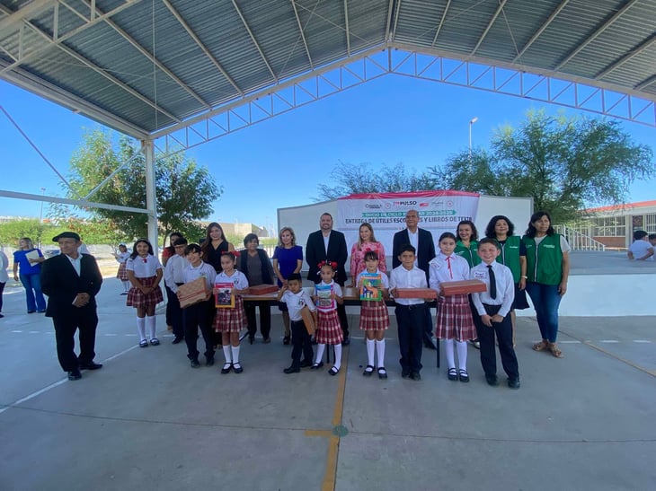 Alumnos de la Región Centro inauguraron el nuevo ciclo escolar