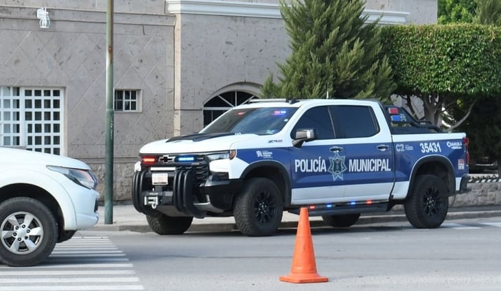 Hombres armados disparan a policías en Candela