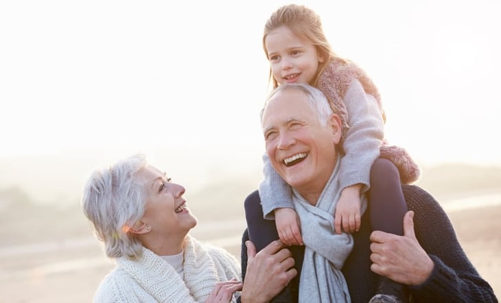 Estas son las mejores frases para dedicar a los abuelos este 28 de agosto