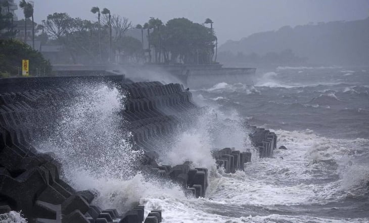 Tifón Shanshan provoca fuertes lluvias en Japón