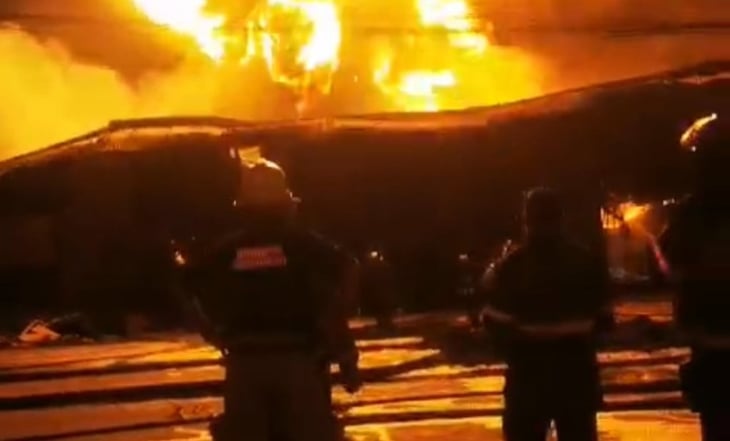 Sofocan incendio en bodega de Hermosillo con robot extintor