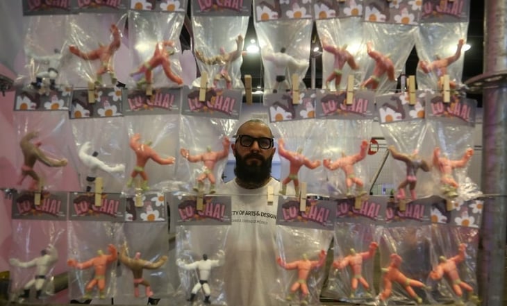 Artista mexicano Rodrigo Roji, presenta su sexto Art Toy enfocado en la Lucha Libre