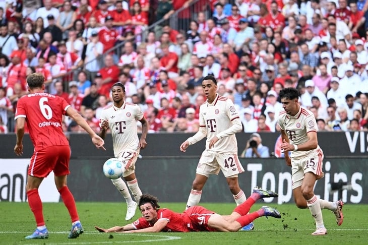 El Bayern confirma su buen inicio ganando al Friburgo (2-0)