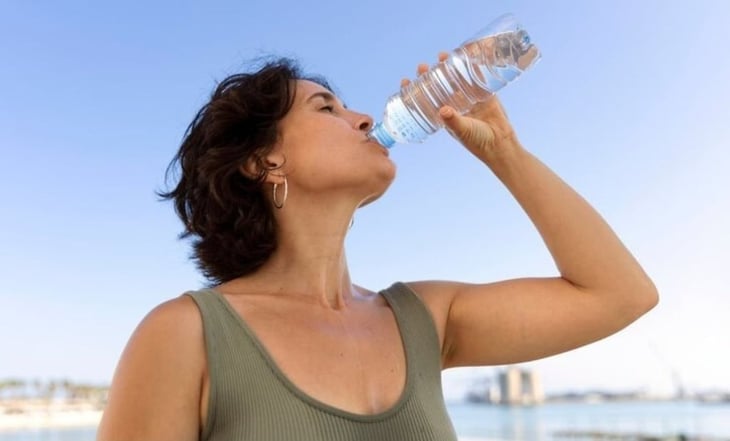 ¿Lo sabías? el agua no es la bebida más hidratante: descubre el top 3