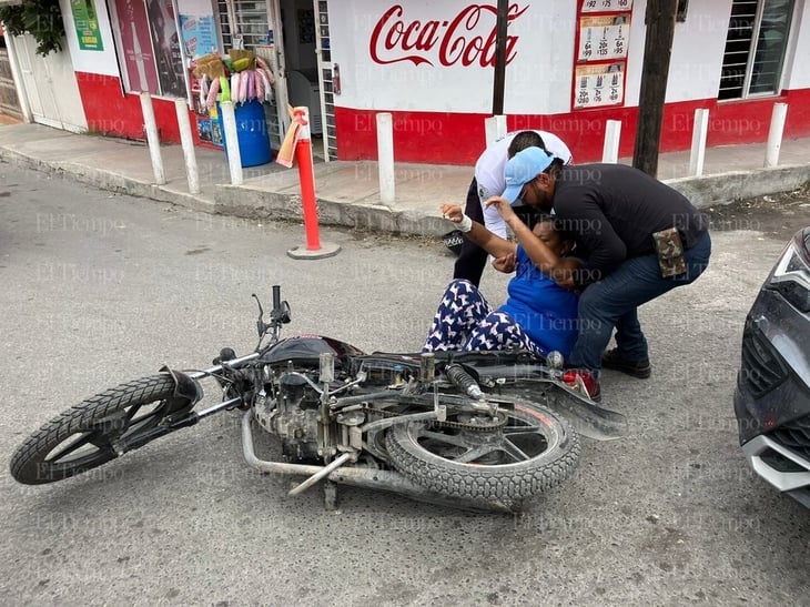 Madre e hijo resultaron lesionados en choque en la Zona Centro