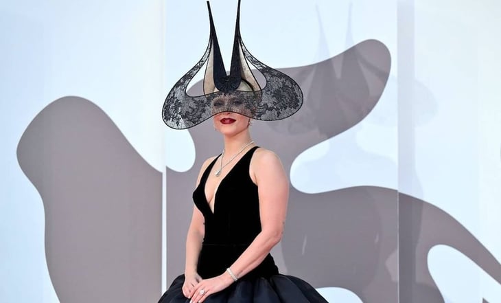 Lady Gaga cautiva en la alfombra roja de Venecia previo al estreno de 'Joker: folie à deux'