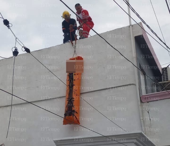 Joven plomero recibe descarga eléctrica mientras limpiaba tinaco en Monclova