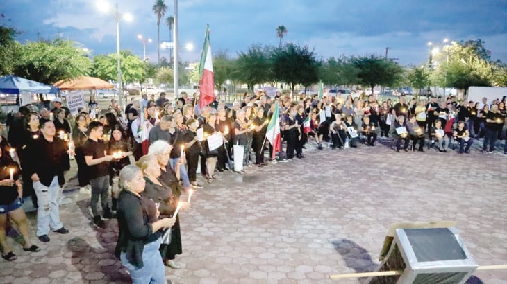 Sociedad respalda oposición a reforma judicial con vigilia