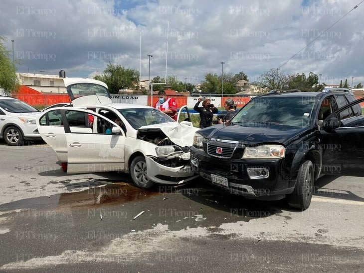 Choque en la colonia Guadalupe deja tres lesionados