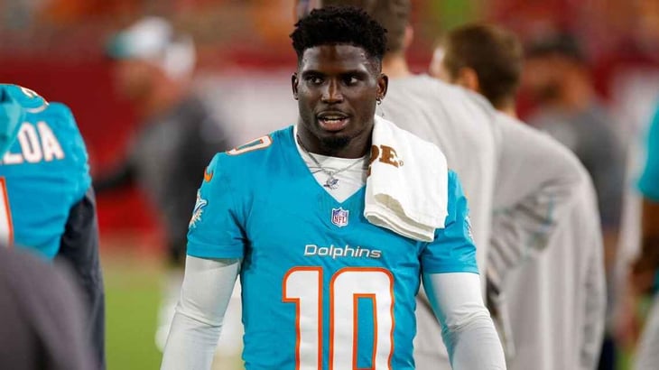 Tyreek Hill detenido por altercado con policía; jugará vs Jaguars