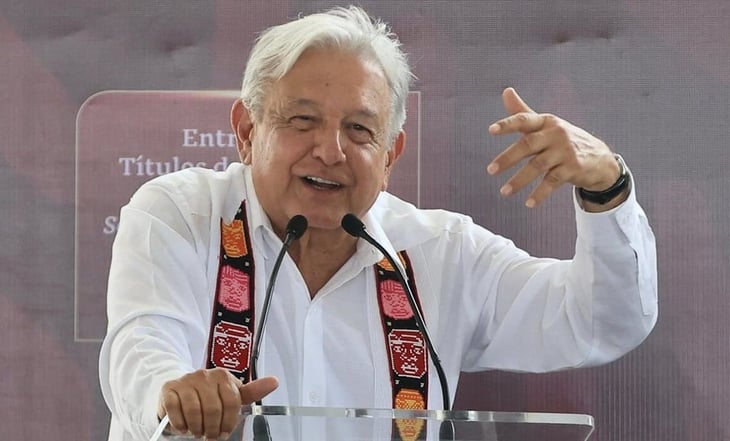 Trabajadores del Poder Judicial protestan en evento de AMLO en QR