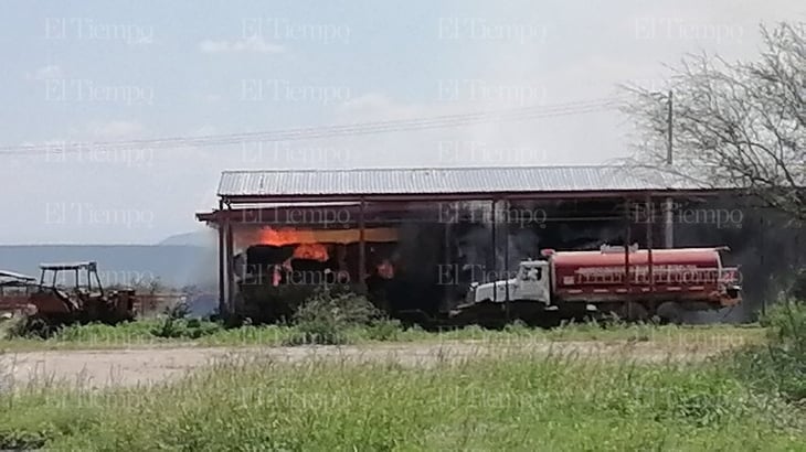 Incendio deja millonarias pérdidas en rancho de Monclova