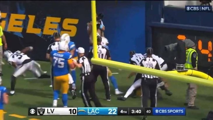 ¡Se armó la campal! Chargers y Raiders se fueron a los golpes en pleno  partido